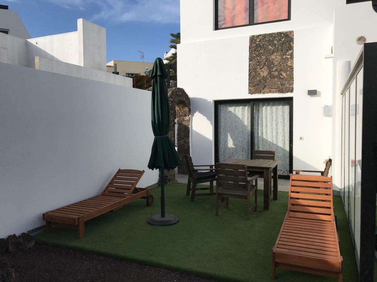 Vivienda Vacacional Casa Federico Corralejo Exterior photo